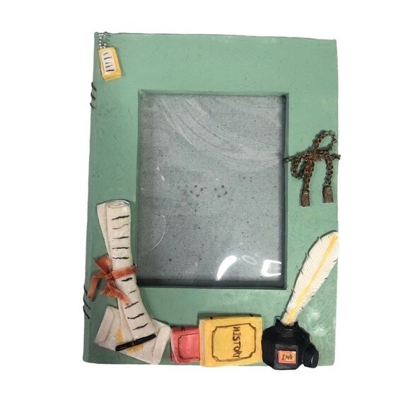 School Days Themed Vintage 3D Picture Frame - Picture 1 of 2